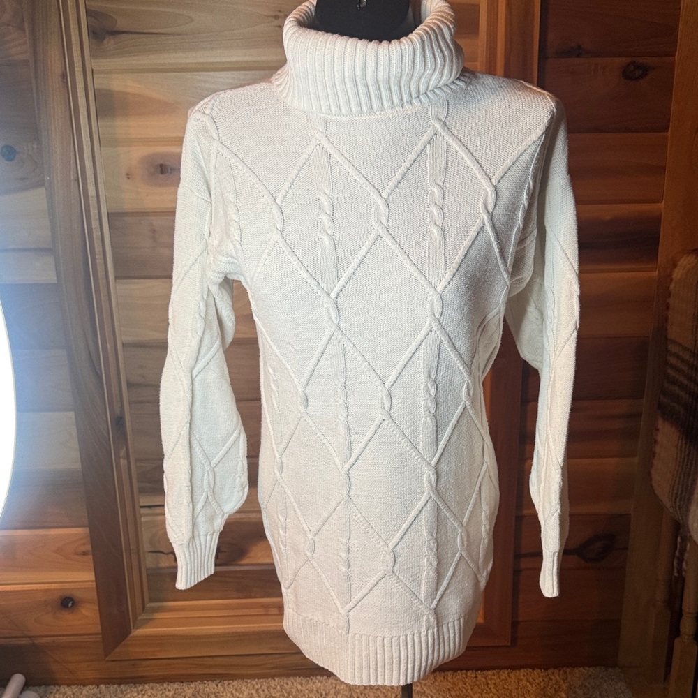 Hollister Cream Long Sweater